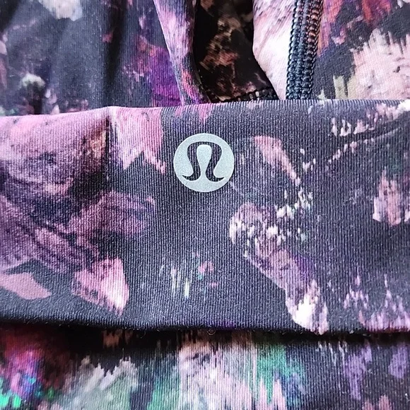 Lululemon Wunder Under Crop HR *Roll Down Scallop Full-On Luxtreme 24" EUC - Picture 5 of 6